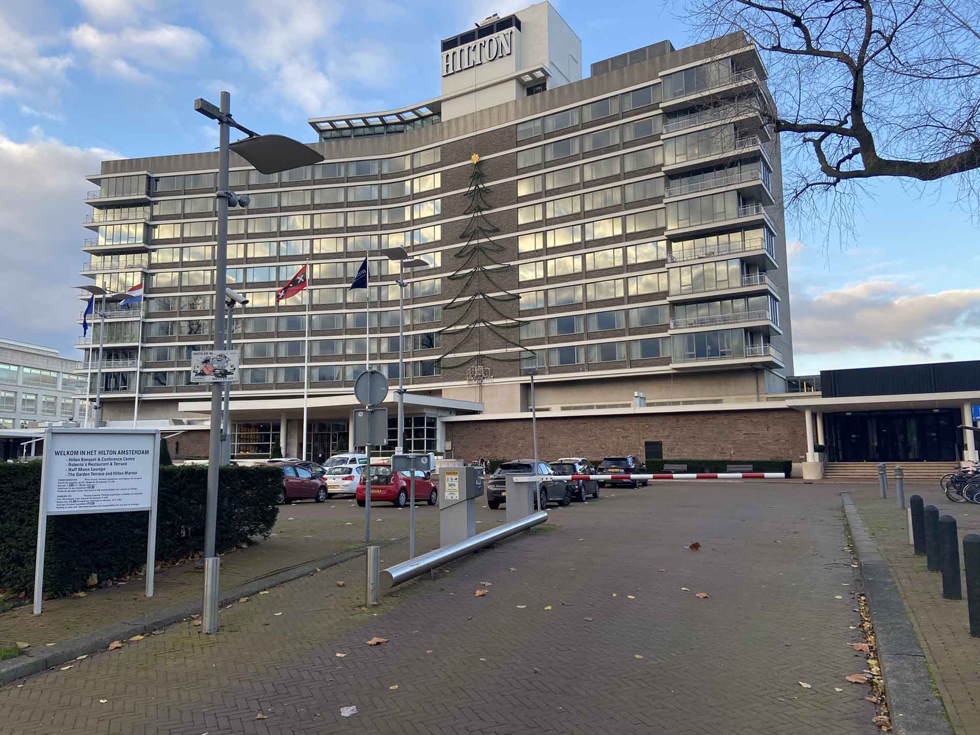 Parkplatz beim Alfred Hotel in Amsterdam